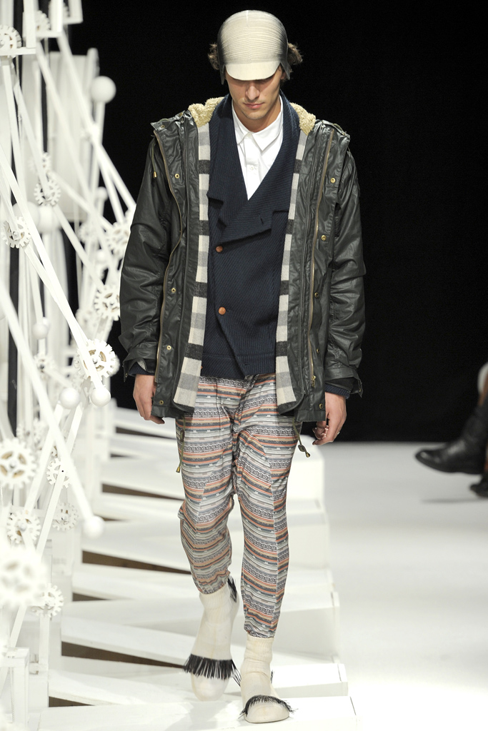 Henrik Vibskov 2012ﶬbDƬ