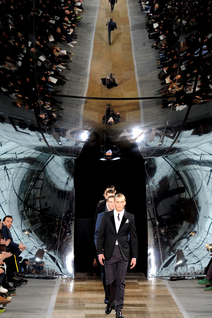 Louis Vuitton 2012ﶬbDƬ