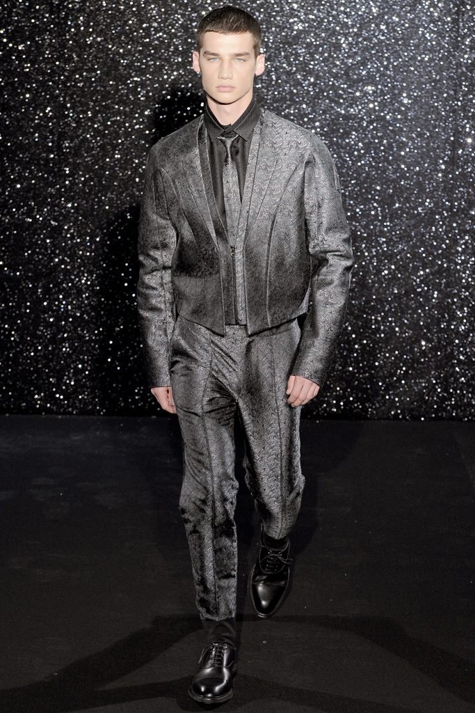Mugler 2012ﶬbDƬ