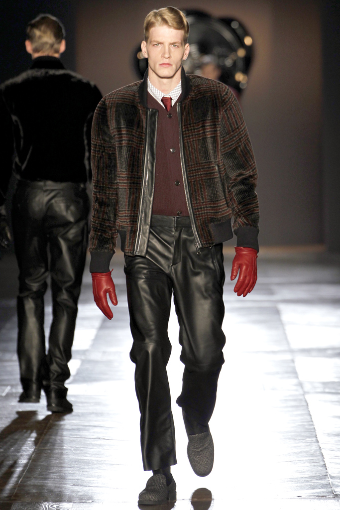 Viktor & Rolf 2012ﶬbDƬ