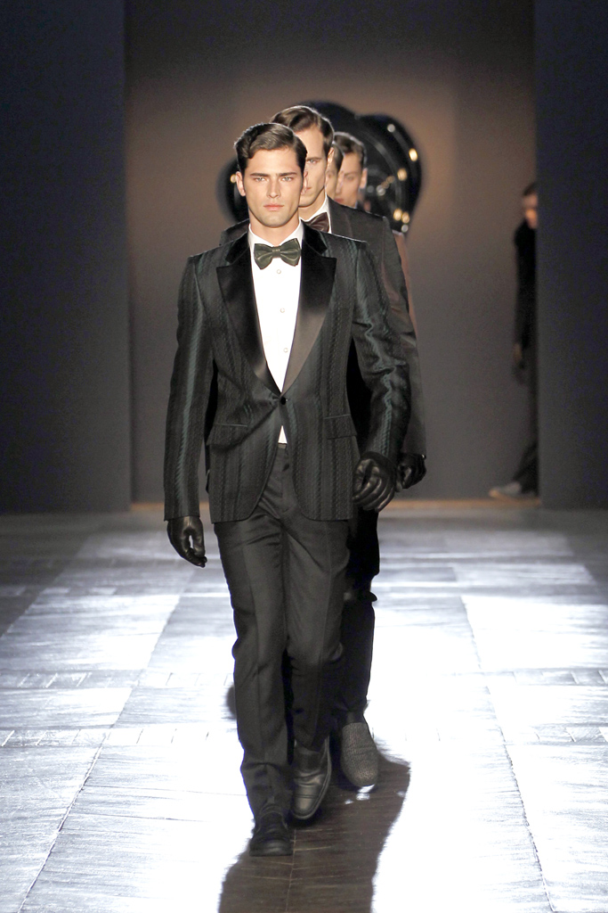 Viktor & Rolf 2012ﶬbDƬ