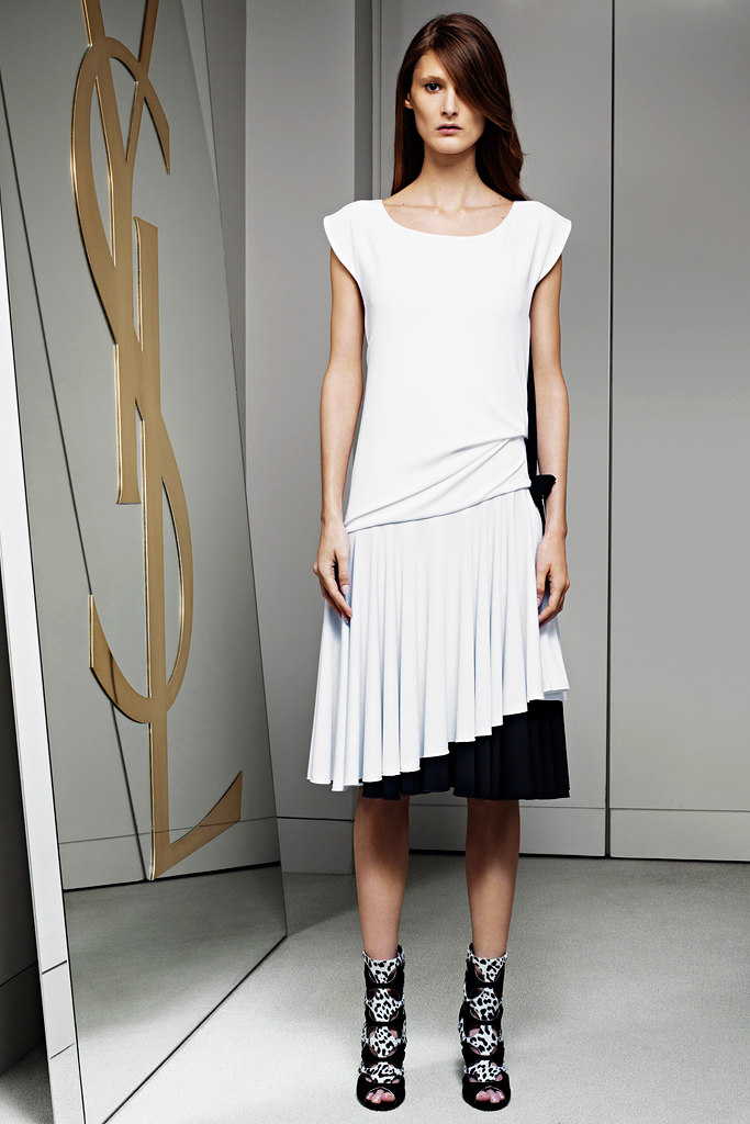 Yves Saint Laurent 2012ϵиDƬ