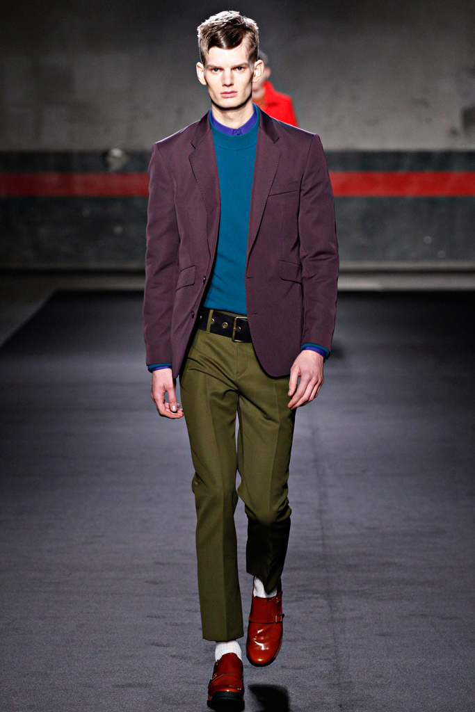 Acne 2012ﶬbDƬ