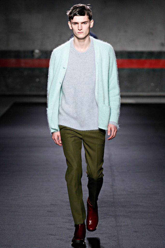 Acne 2012ﶬbDƬ
