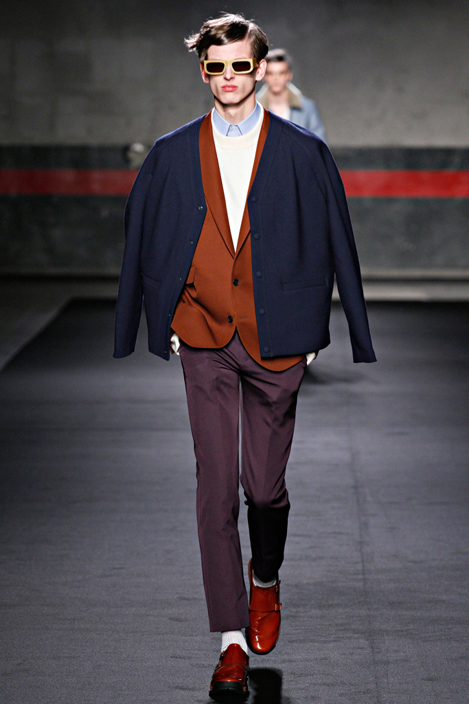 Acne 2012ﶬbDƬ