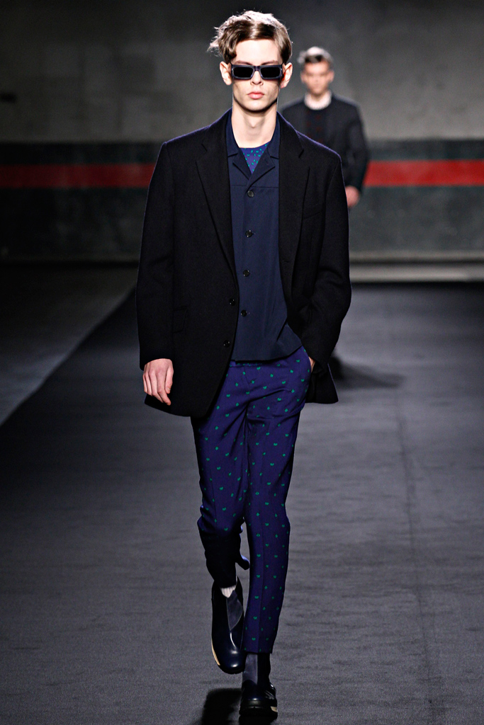 Acne 2012ﶬbDƬ
