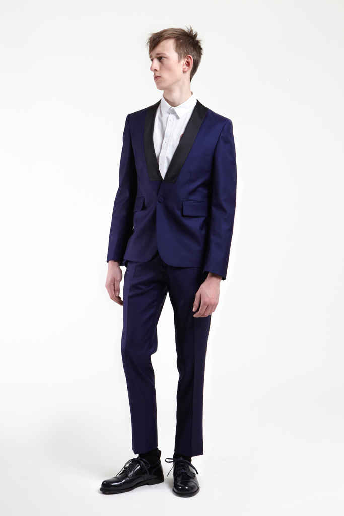 Carven 2012ﶬbDƬ