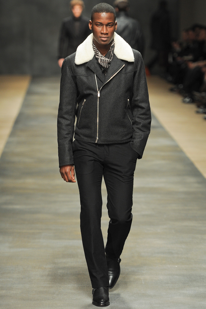 Hermes 2012ﶬbDƬ