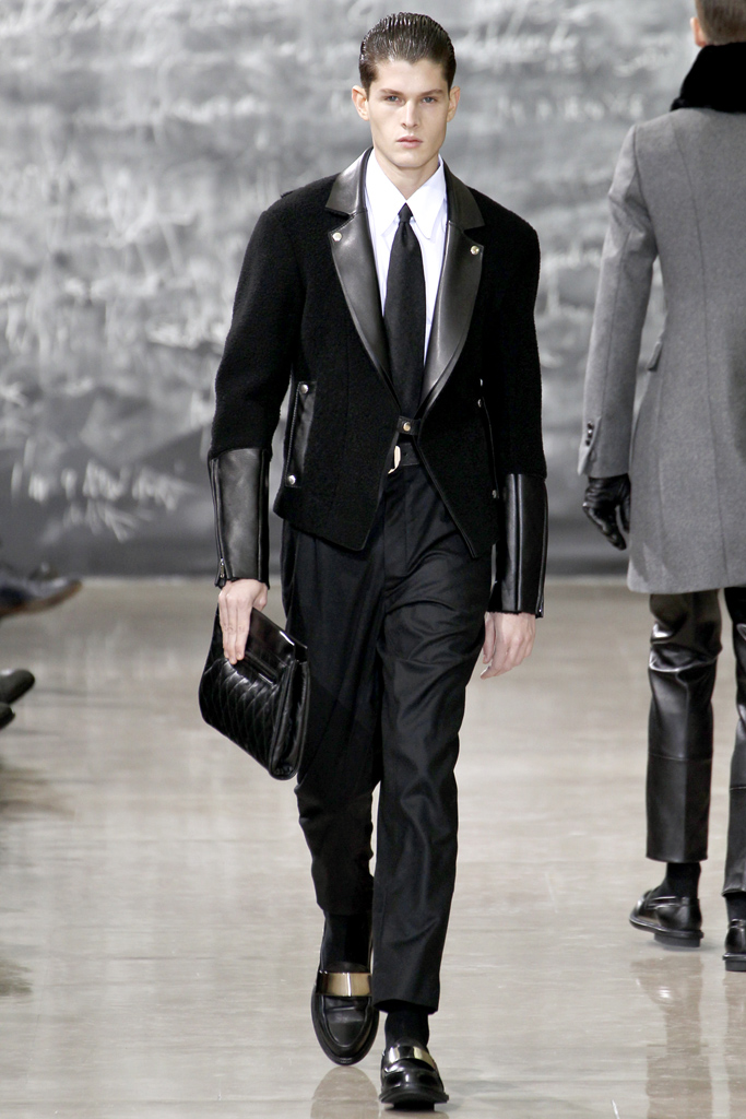 Yves Saint Laurent 2012ﶬbDƬ