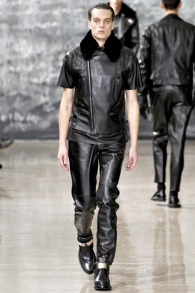 Yves Saint Laurent 2012ﶬbDƬ