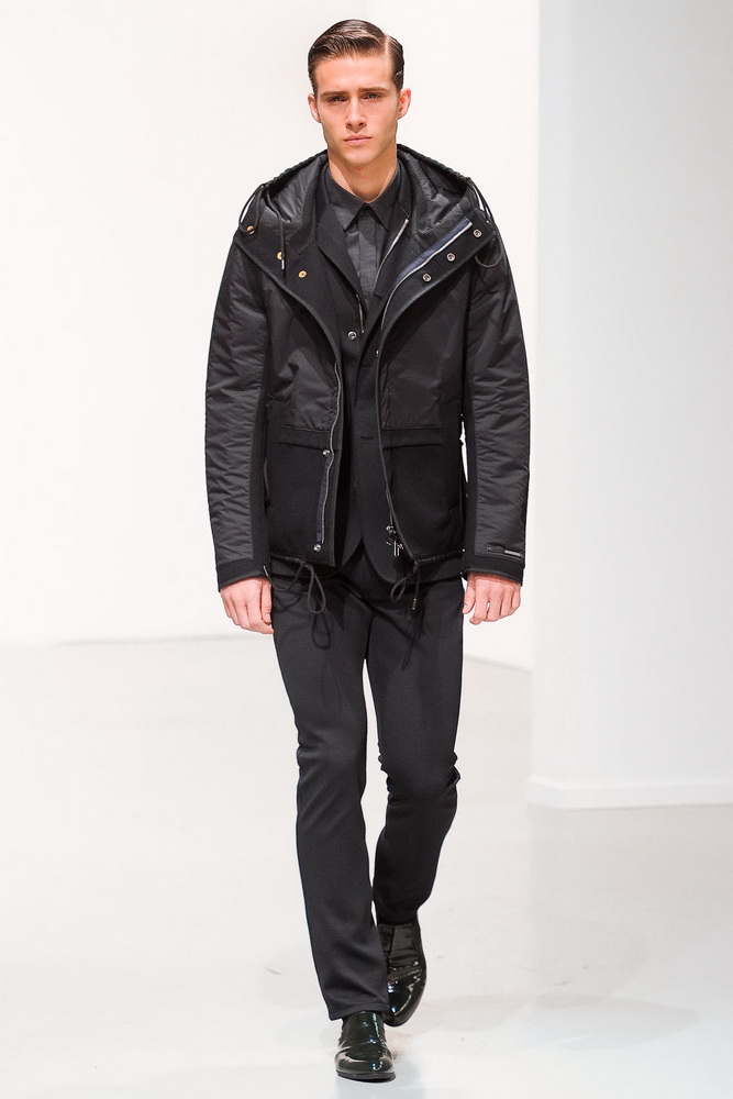 Dirk Bikkembergs 2012ﶬbDƬ