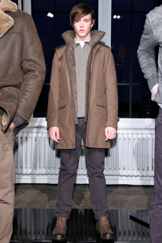 DKNY 2012ﶬbDƬ
