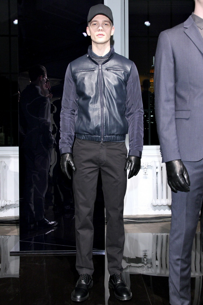 DKNY 2012ﶬbDƬ