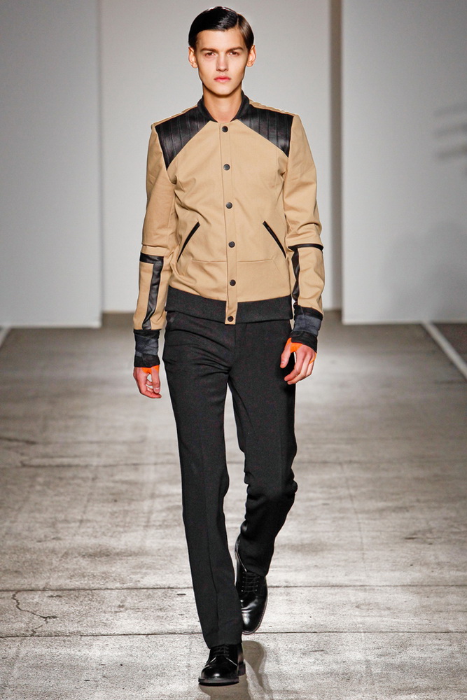 Tim Coppens 2012ﶬbDƬ