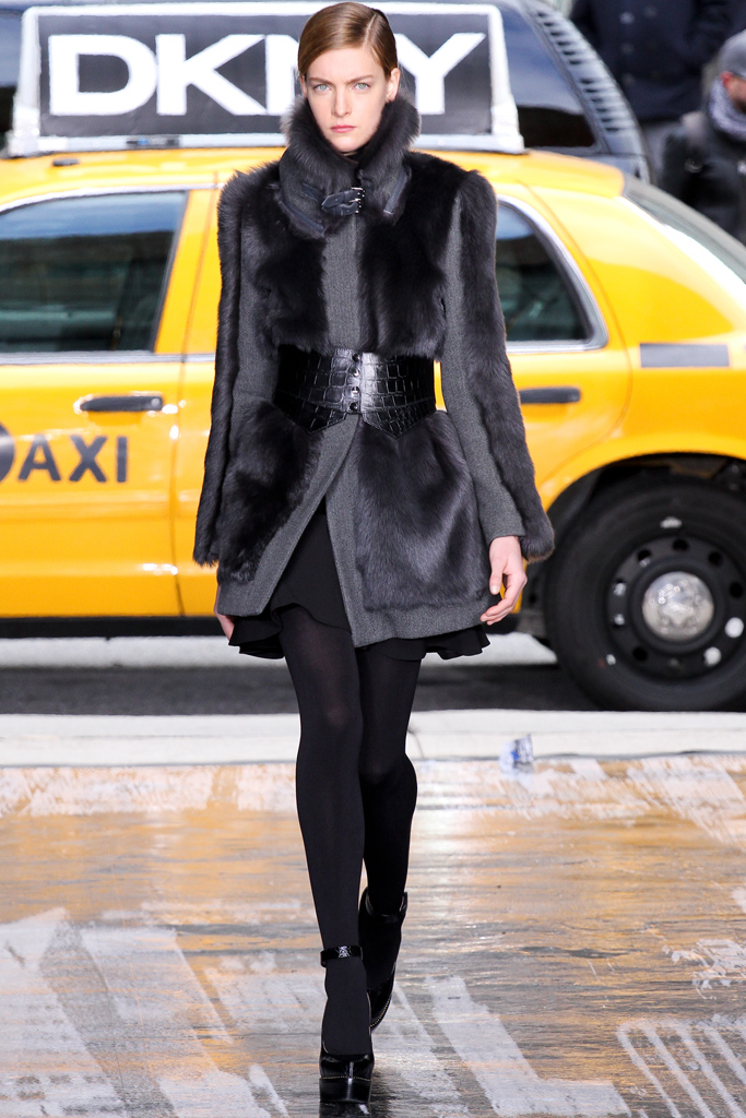 DKNY 2012ﶬ¸DƬ