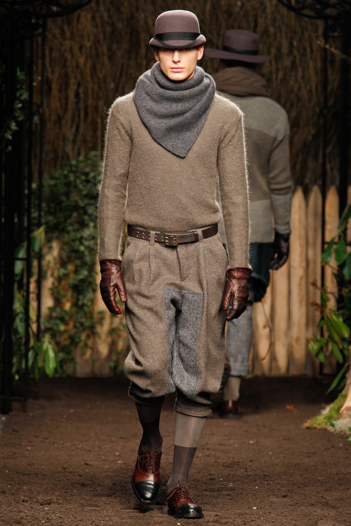 Robert Geller 2012ﶬbDƬ