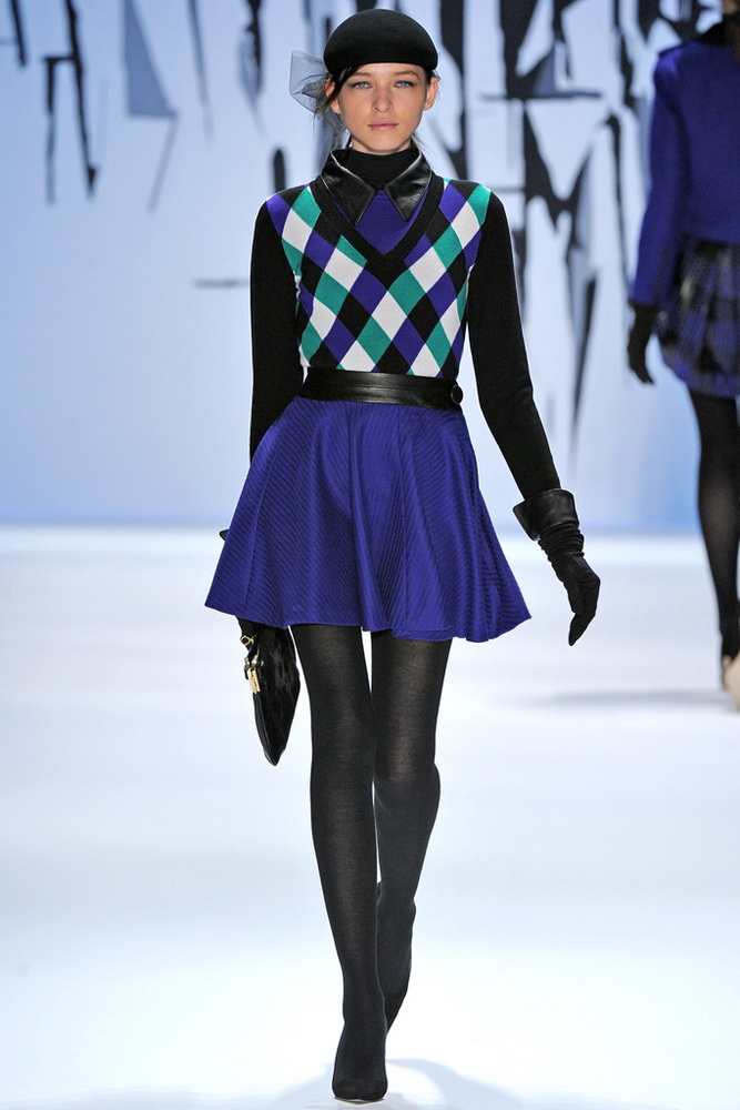 Milly 2012ﶬ¸DƬ