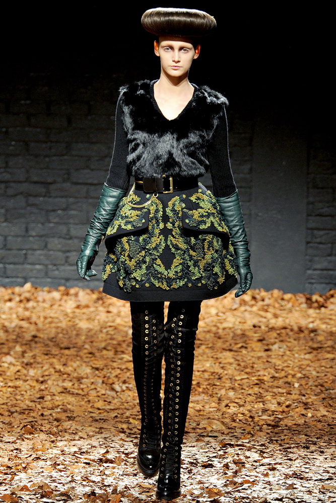 McQ 2012ﶬ¸DƬ