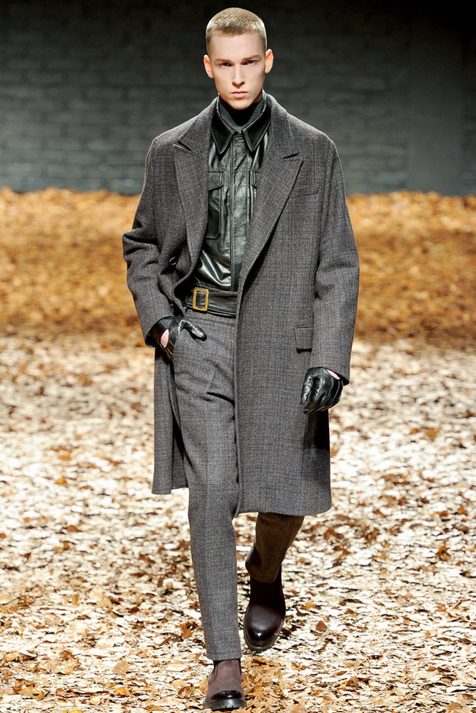 McQ 2012ﶬ¸DƬ