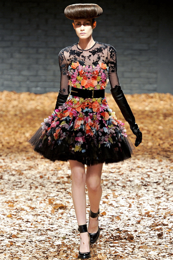 McQ 2012ﶬ¸DƬ