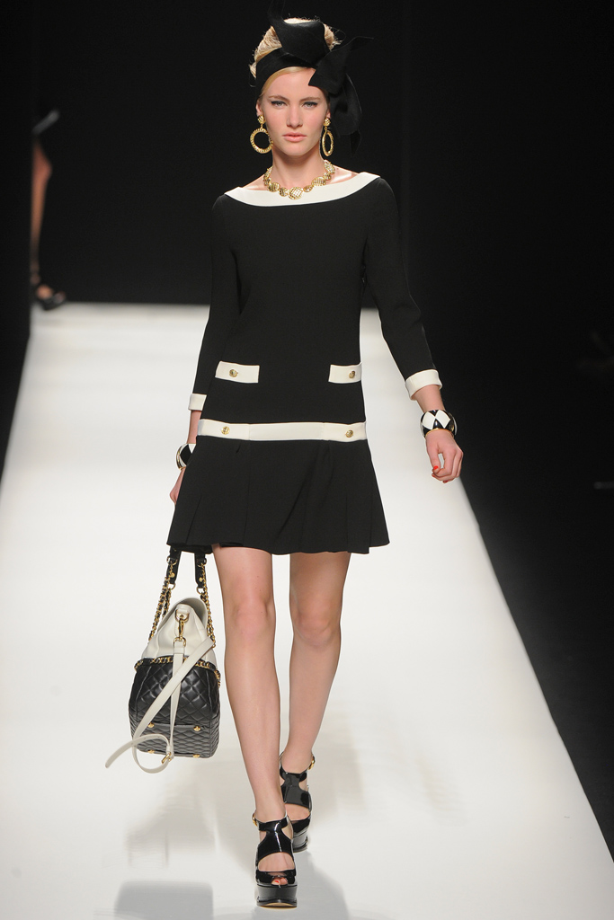 Moschino 2012ﶬ¸DƬ
