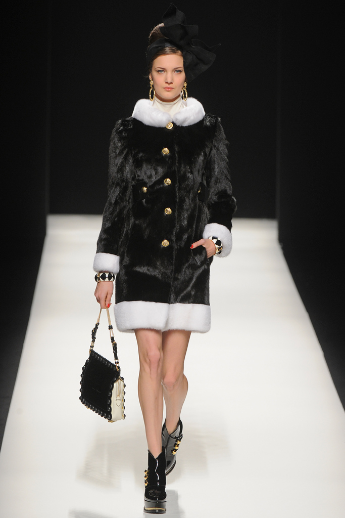 Moschino 2012ﶬ¸DƬ