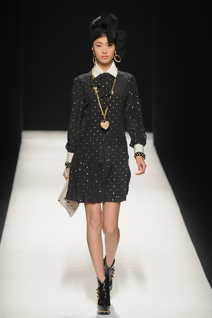 Moschino 2012ﶬ¸DƬ