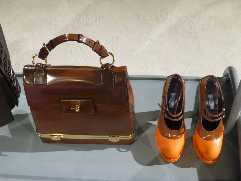 Prada 2012ﶬƷDƬ