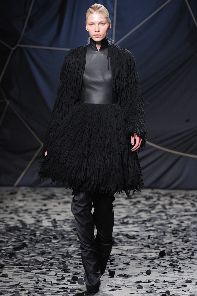 Gareth Pugh 2012ﶬ¸DƬ