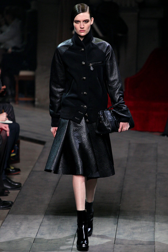 Loewe 2012ﶬϵиDƬ