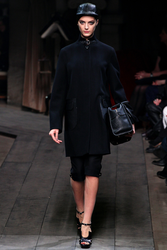 Loewe 2012ﶬϵиDƬ