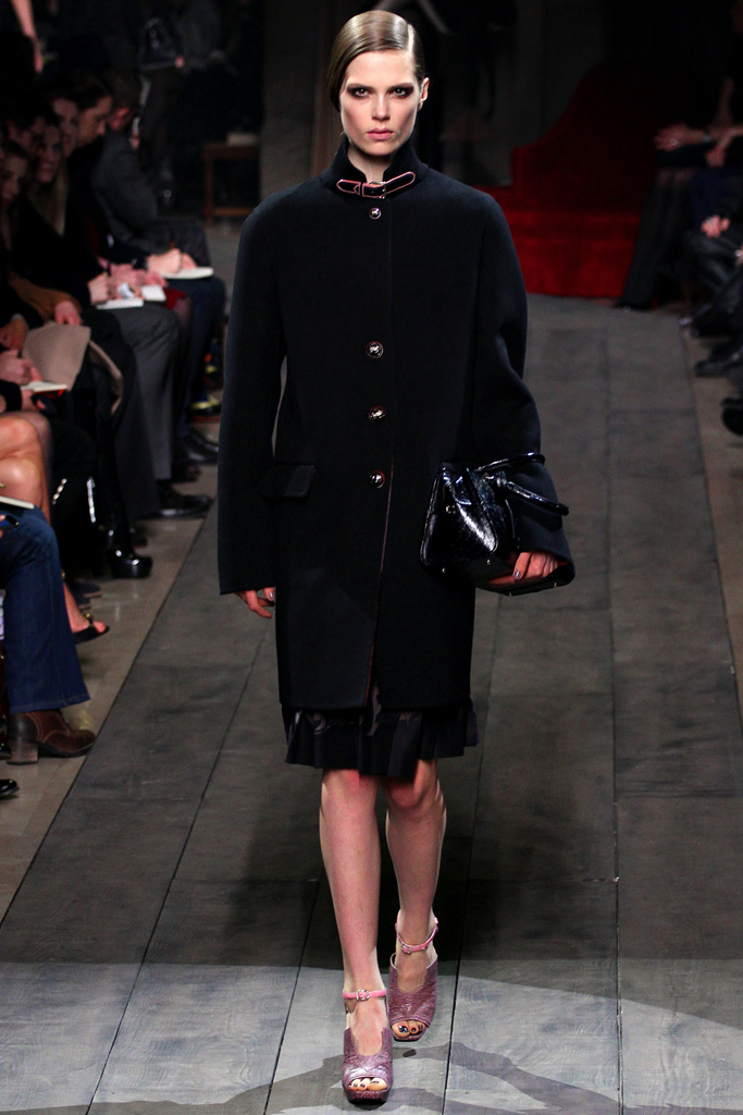 Loewe 2012ﶬϵиDƬ