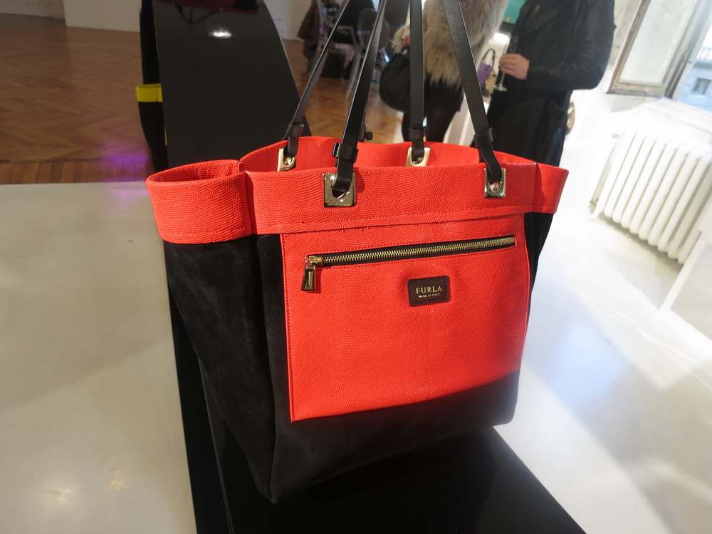 Furla ReseeDƬ