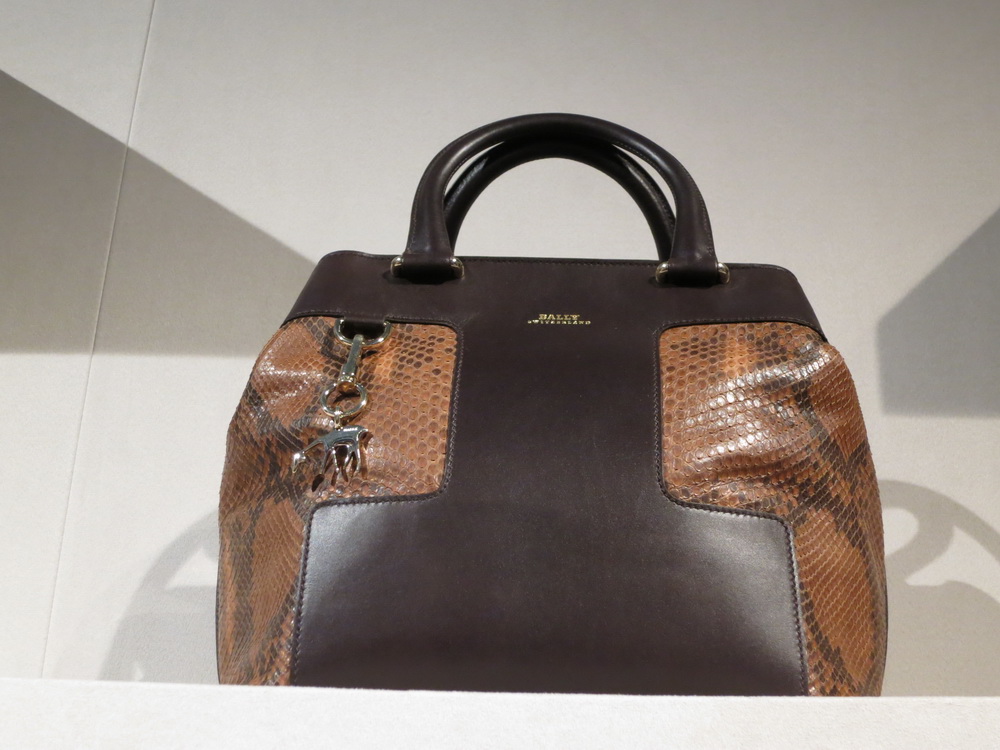 Bally ReseeDƬ