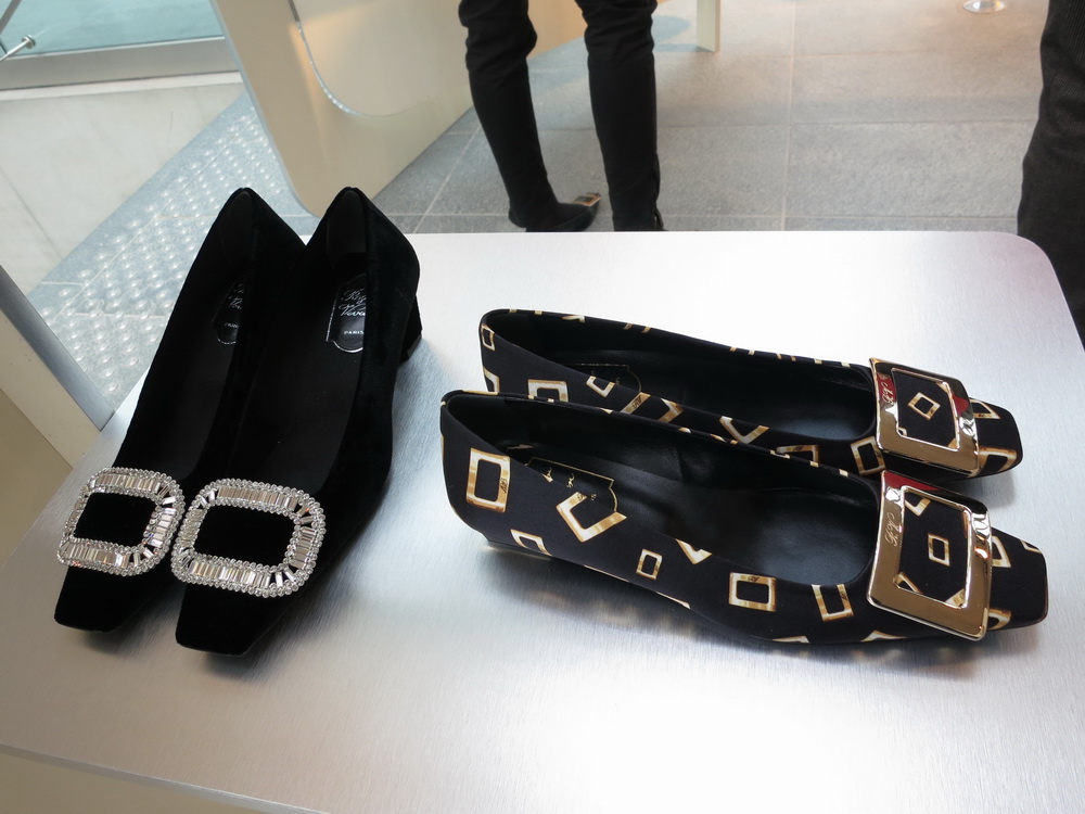 Roger Vivier ReseeDƬ