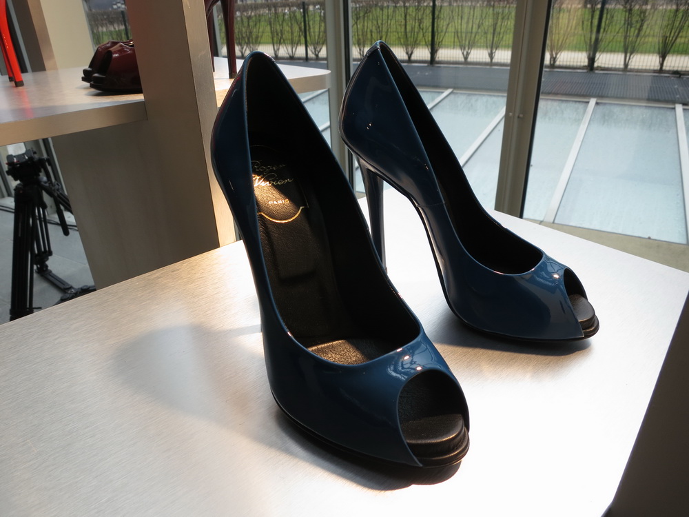 Roger Vivier ReseeDƬ