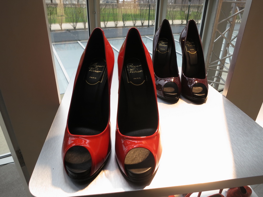 Roger Vivier ReseeDƬ