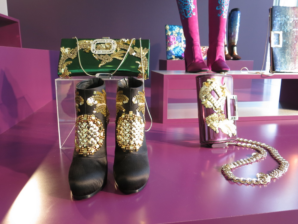 Roger Vivier ReseeDƬ