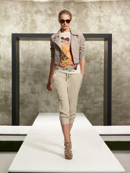 Kenneth Cole 2012 ϵŮb LookBook DƬ