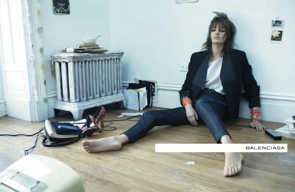 Balenciaga 2012ŮbϵЏV DƬ