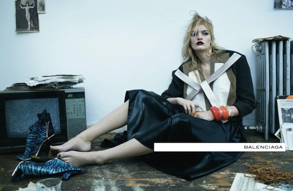 Balenciaga 2012ŮbϵЏV DƬ