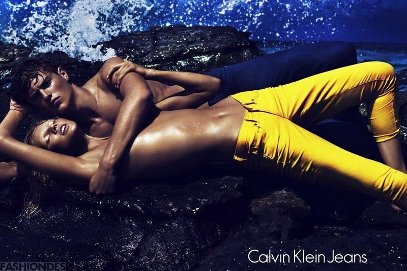 Calvin Klein Jeans 2012ďV DƬ