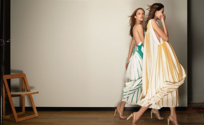 Chloe 2012ďV DƬ