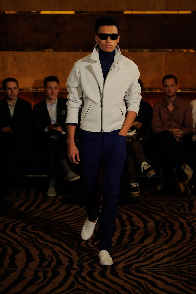 Joseph Abboud 13bDƬ