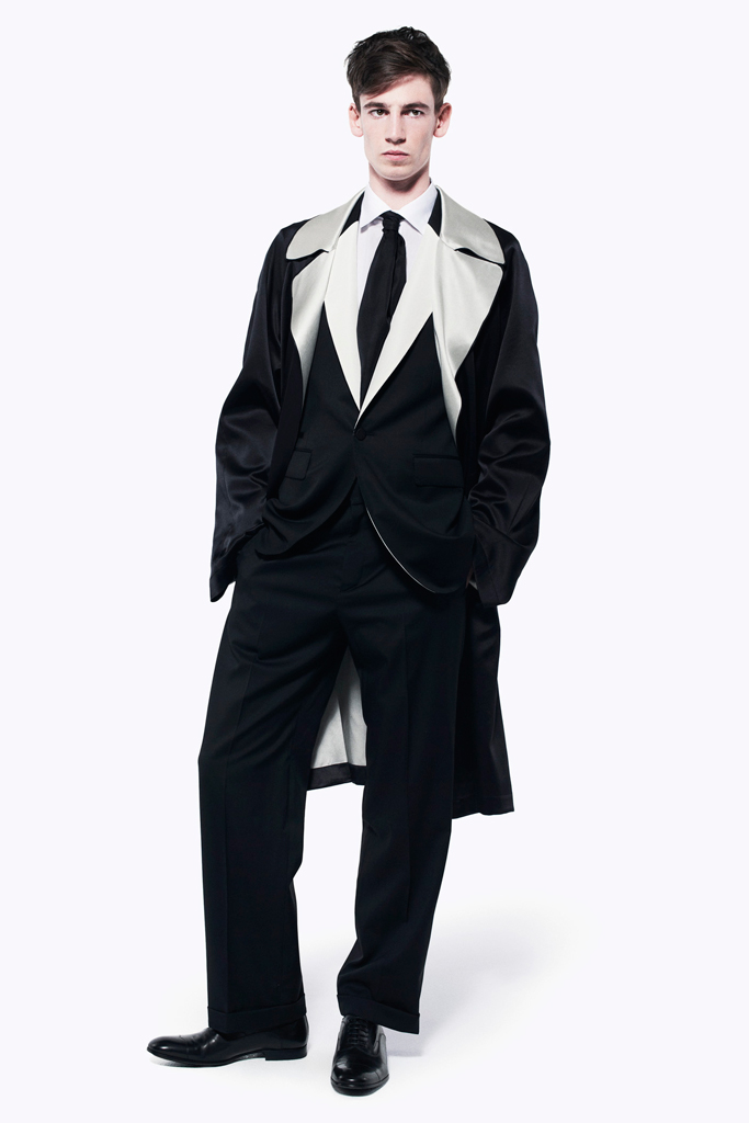 Alexander McQueen 13bDƬ