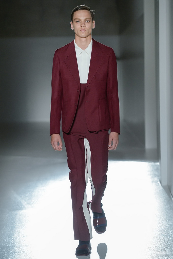 Prada 13bDƬ
