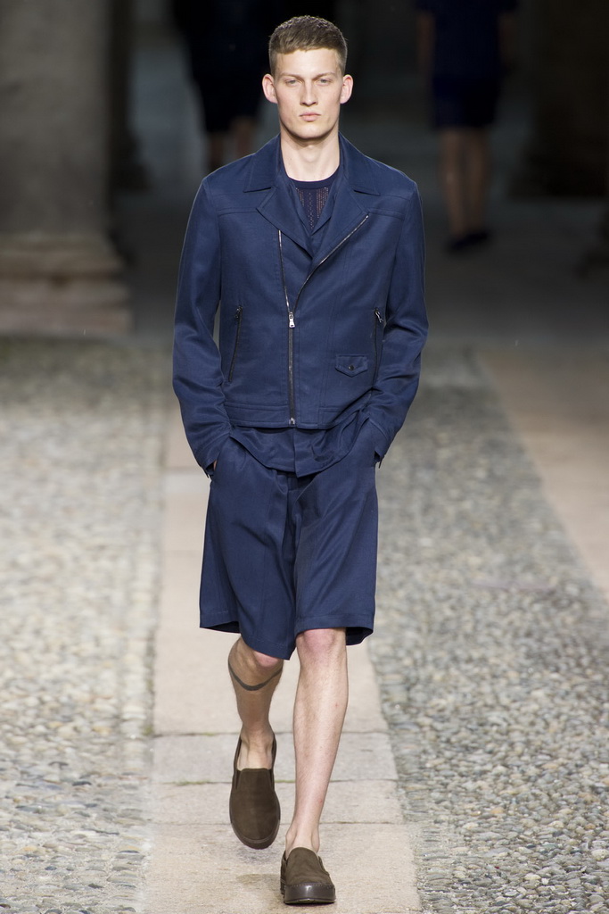 Neil Barrett 13bDƬ