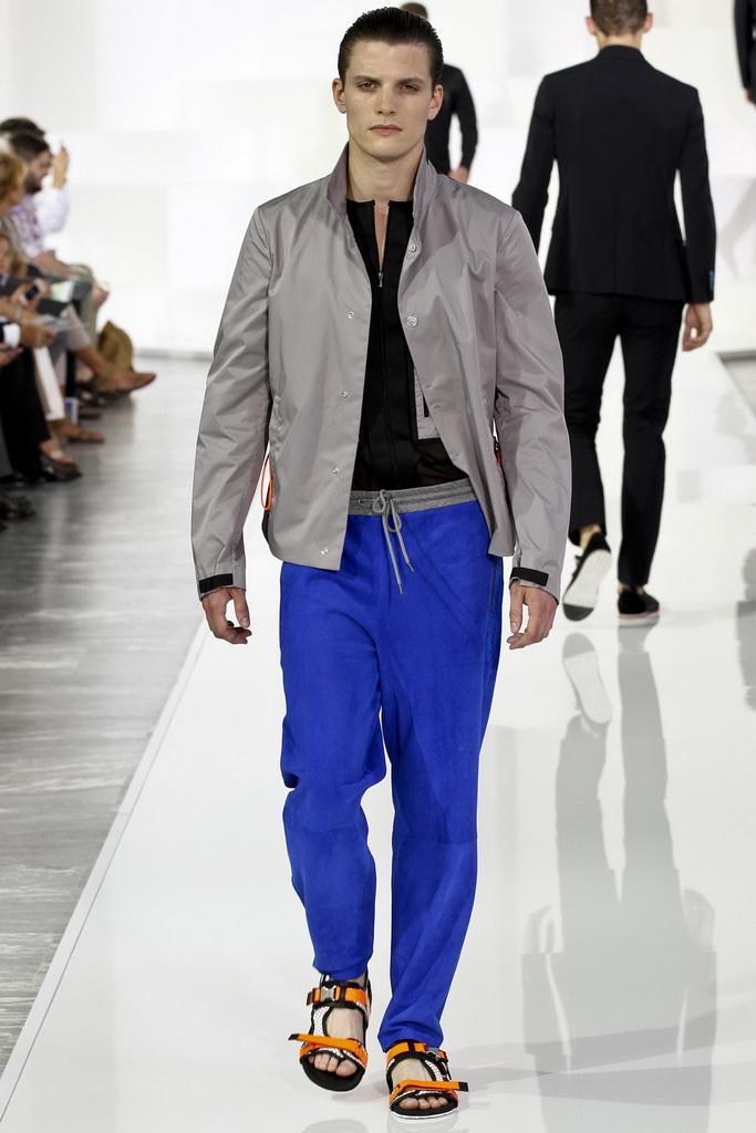 Dirk Bikkemberg 13bDƬ