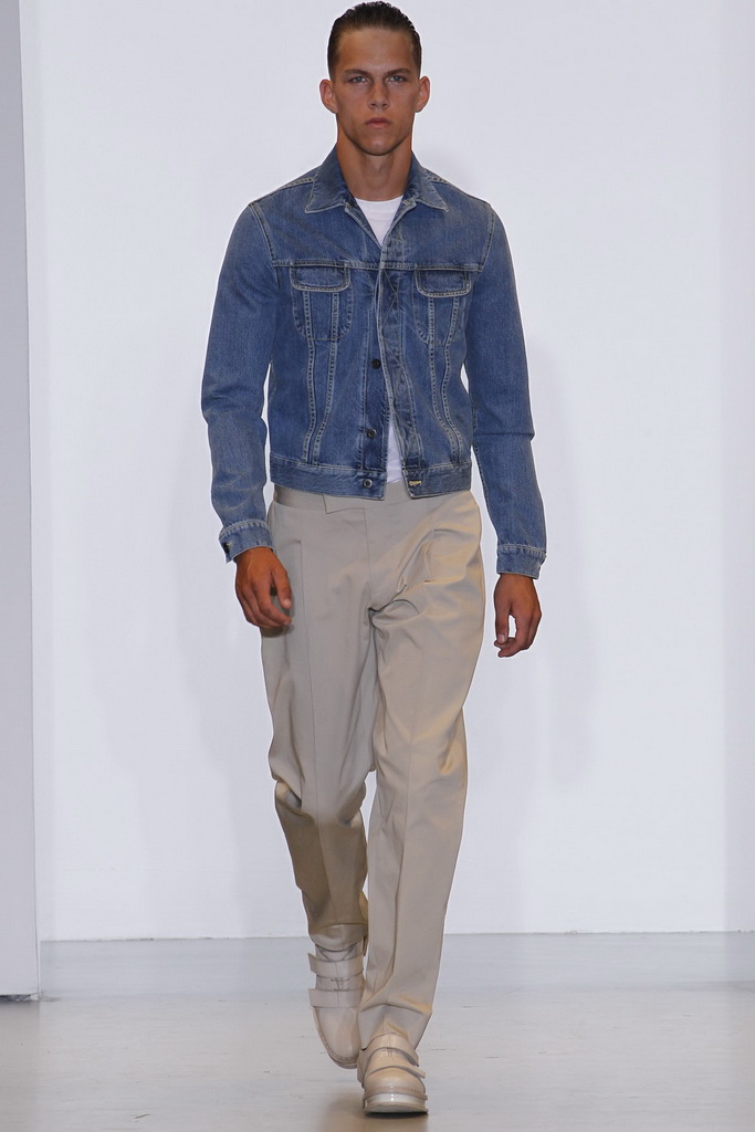 Calvin Klein 13bDƬ