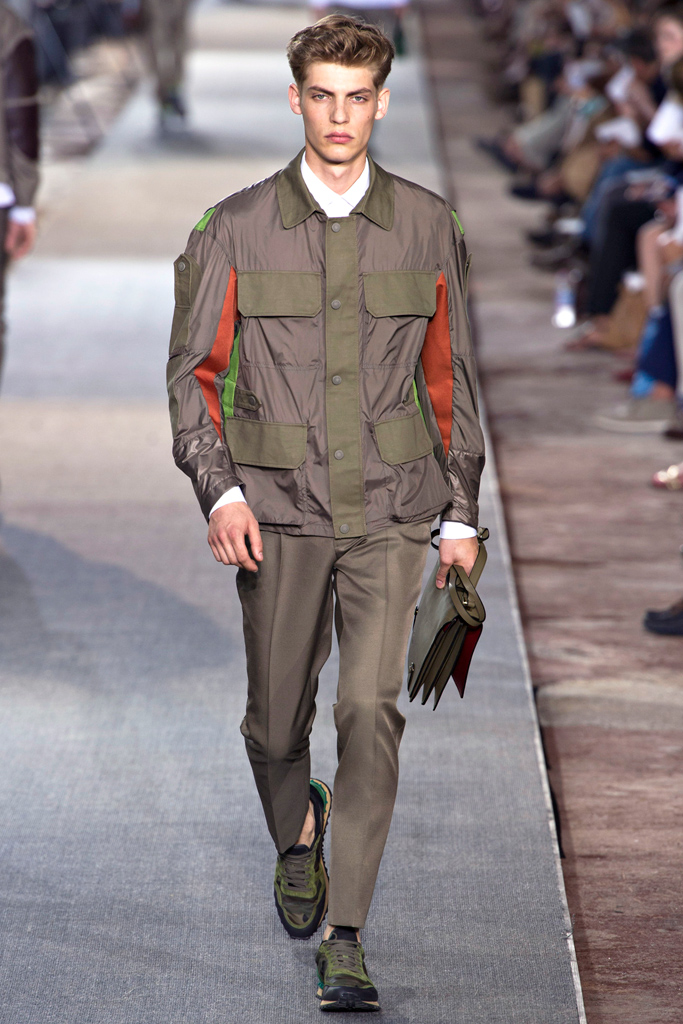 Valentino 13bDƬ